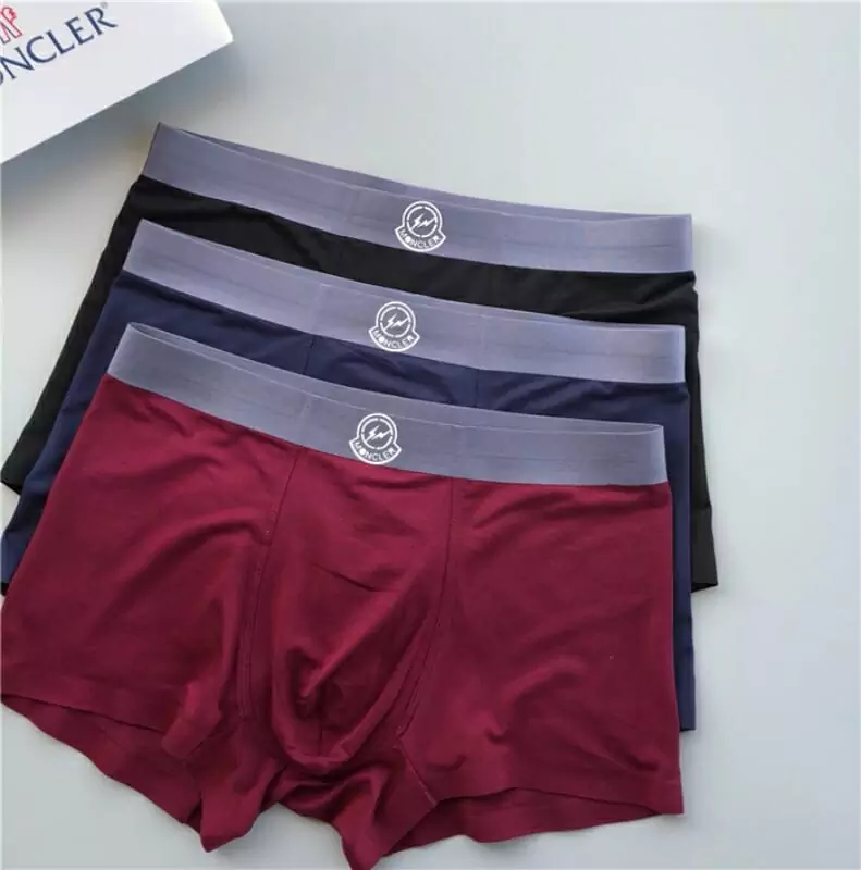 moncler sous vetementss shorts pour homme s_b060651